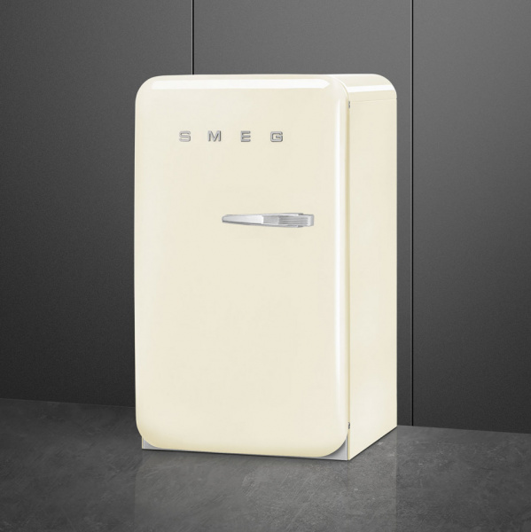 Холодильник с одной дверцей Smeg  FAB10LCR6