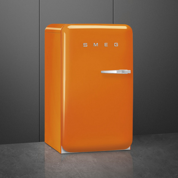 Холодильник с одной дверцей Smeg FAB10LOR6