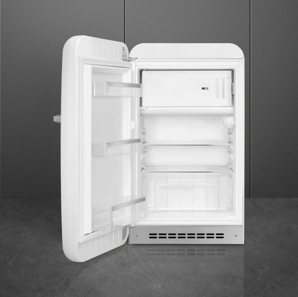 Холодильник с одной дверцей Smeg FAB10LWH6
