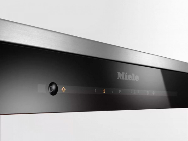 Островная вытяжка Miele DA6708DOBSW