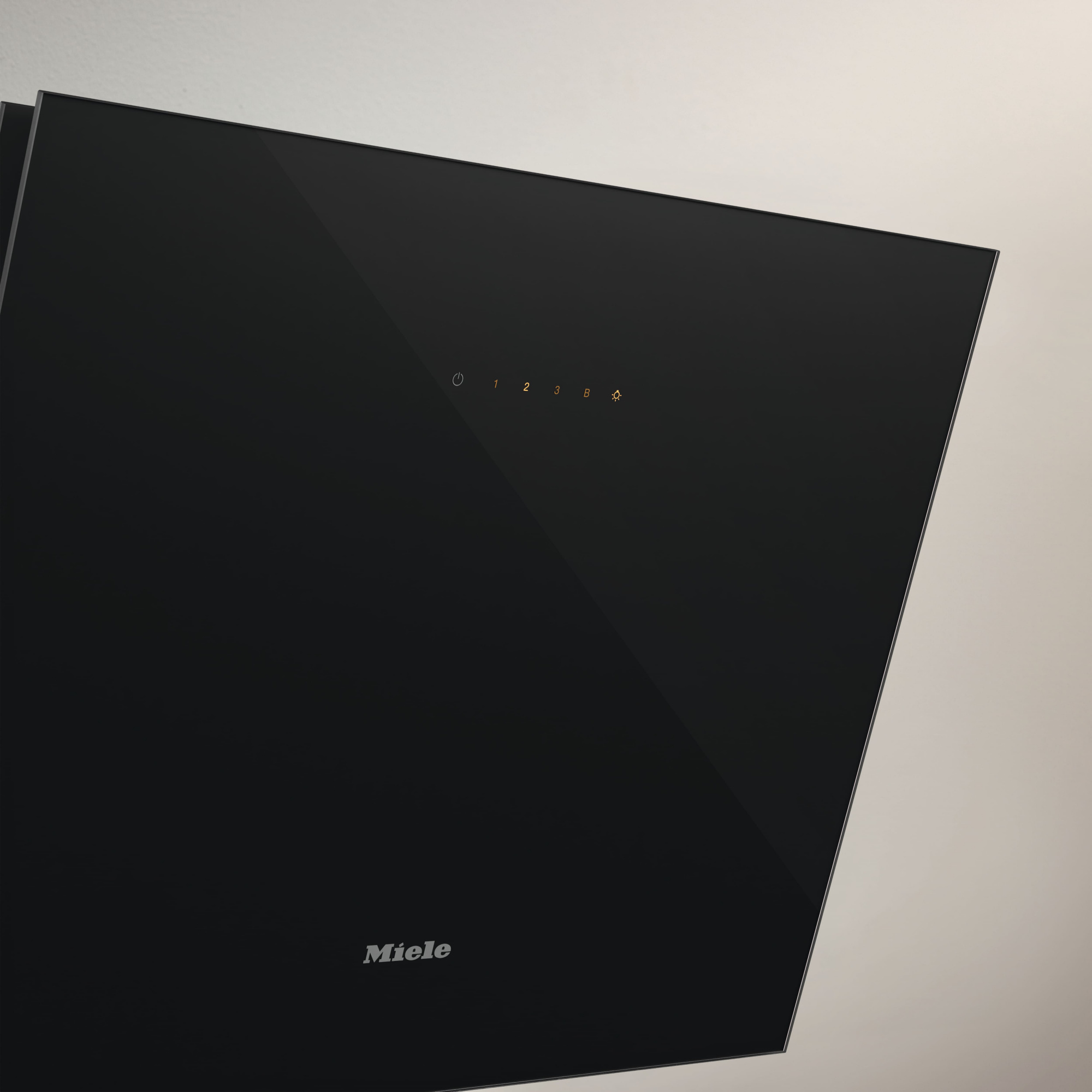 Наклонная вытяжка Miele DAH2660OBSW