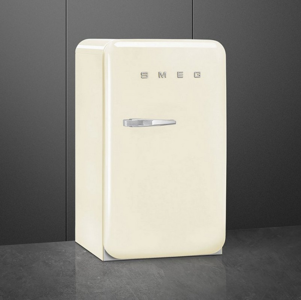 Холодильник с одной дверцей Smeg  FAB10RCR5